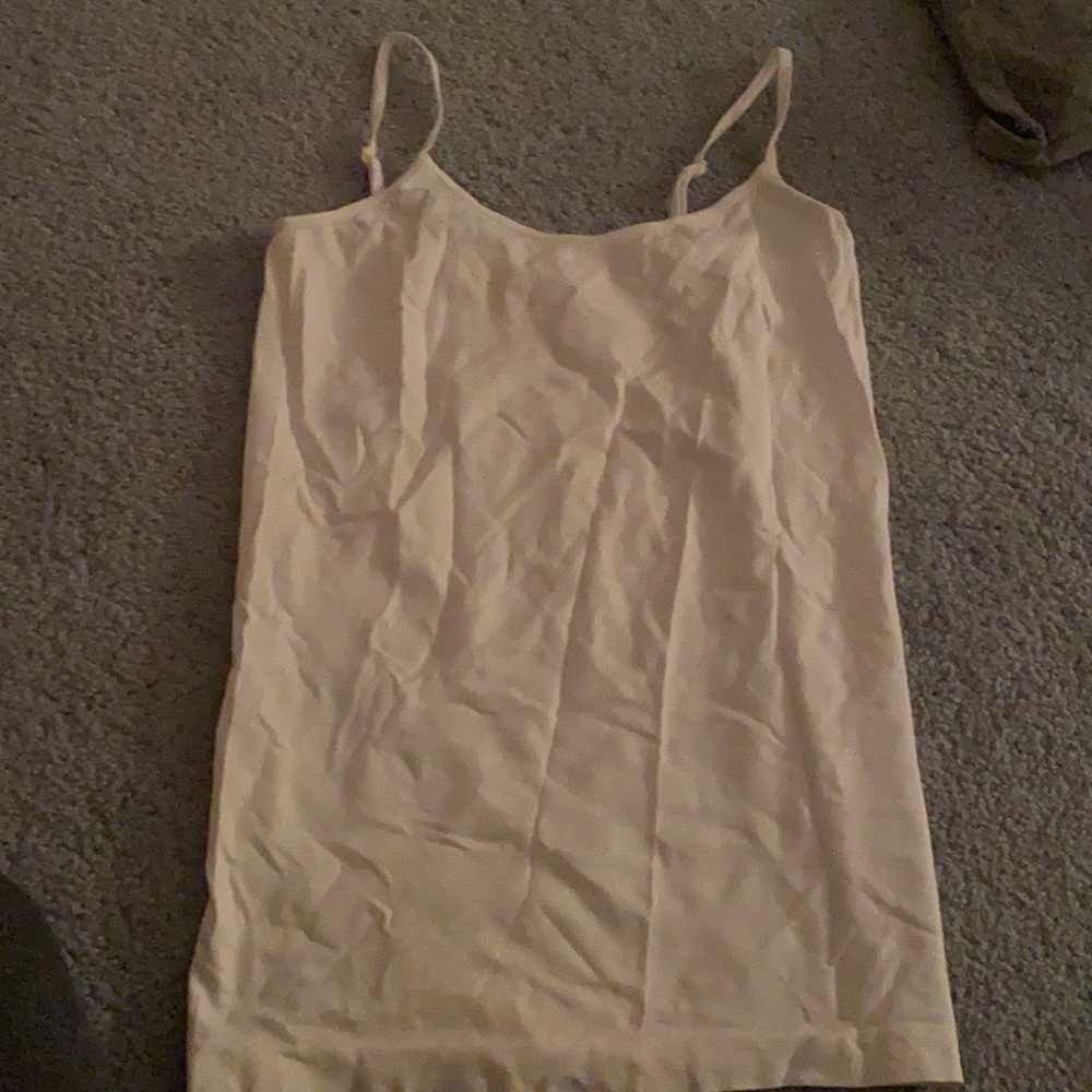 White tank - Picture 1 of 2